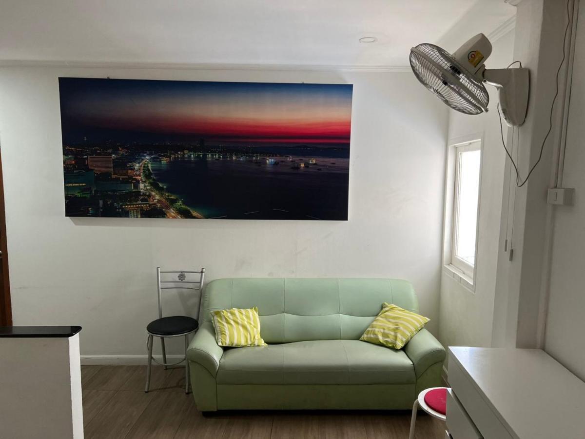 Galaxy Suites Паттайя Экстерьер фото